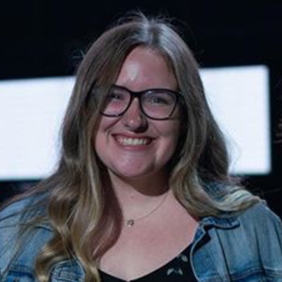 Meet your Posher, Hailey - Picture 1 of 1